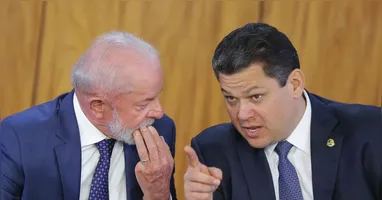Alcolumbre prevê apoio ao fim da escala 6x1 no Senado