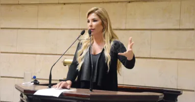 A ex-vereadora Verônica Costa, conhecida como Mãe Loira do Funk, é procurada pela Polícia Civil do Rio após a Justiça determinar sua prisão para o cumprimento da pena de 10 anos e 8 meses por tortura contra o ex-marido, Márcio Costa.