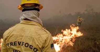 Equipes permanecem na região combatendo a 20 focos ativos