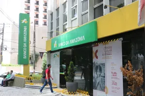 O Banco da Amazônia destinou R$ 9,75 bilhões em créditos para mulheres empreendedoras de 2024 a 2026. A instituição oferece diversas linhas para os setores rural e urbano, com destaque para o FNO Amazônia Pra Elas.