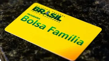 Formalização como Microempreendedor Individual não causa corte automático, mas permanência depende da renda familiar por pessoa.