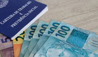 O dinheiro da primeira parcela cai na conta do trabalhador até o dia 30 de novembro