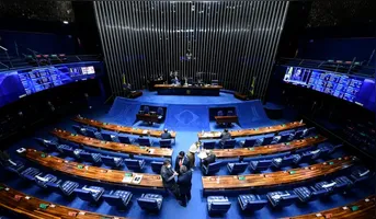 Outra proposta em análise propõe permitir contratos flexíveis, com remuneração proporcional às horas efetivamente trabalhadas.