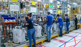 O fechamento das fábricas das duas marcas propiciaram os descontos