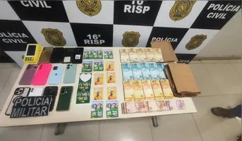 O material apreendido pela polícia no flagrante de compra de votos continha santinhos de Daniel Santos