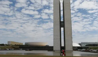 O Senado Federal marcou a pauta do fim da escala 6x1 um dia após as eleições