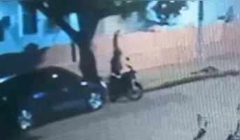 O suspeito aproveitou a ausência do proprietário e furtou a motocicleta