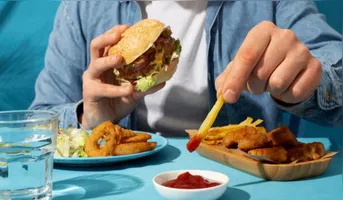 A relação entre alimentação e oscilações de humor tem uma ligação direta.