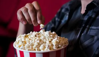 O objetivo é incentivar o público a frequentar as salas de exibição e ampliar o acesso aos filmes em cartaz.