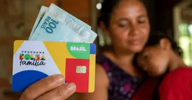 O valor reajustado do Bolsa Família estará na conta dos beneficiários a partir de 19 de outubro