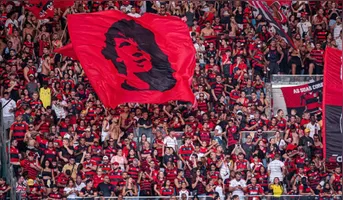 Flamengo busca reforços para o ataque após as saídas de Plata e Wallace Yan.