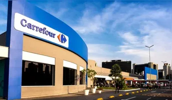 Antigos supermercados Carrefour e Nacional estão ganhando novas bandeiras após negociações realizadas nos últimos anos.