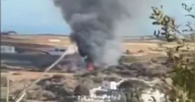 Até o momento, não foram divulgadas as identidades do piloto e dois passageiros que estavam a bordo.