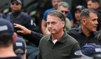 Segundo a defesa de Bolsonaro, a justificativa é de que o processo contra o ex-presidente é factível de constrangimento ilegal e que a suprema corte deveria reconhecer a 'coação ilegal à liberade' que estariam cometendo contra Bolsonaro.