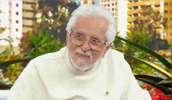 O vínculo do ator com o SBT encerra em janeiro e ele teme por sua não renovação.