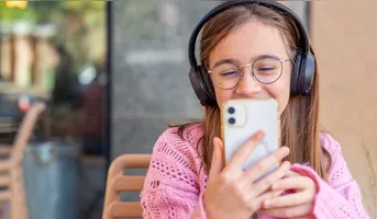 Imagem ilustrativa da notícia WhatsApp anuncia ferramentas para monitoramento de grupos adolescentes