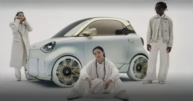 Mercedes e Geely preparam compacto elétrico de 2,75 metros, com mais de 300 km de autonomia e preço estimado em R$ 120 mil para disputar espaço com modelos da BYD.