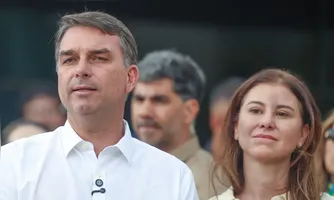 Flávio esteve acompanhado do senador Rogério Marinho (PL-RN), coordenador-geral de sua campanha presidencial, e de um assessor de imprensa.
