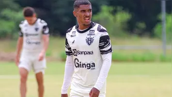 Ponte Preta anuncia Danilo Peu, ex-Paysandu, como novo atacante.