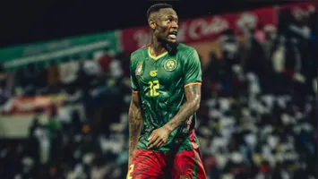 Zagueiro Duplexe Tchamba retoma seleção de Camarões após bom desempenho no Remo.