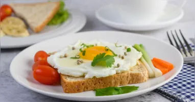 O ovo pode ser um aliado no café da manhã de quem busca emagrecer, mas a quantidade ideal varia de pessoa para pessoa.