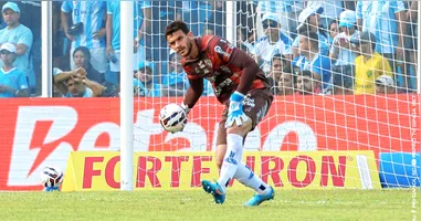 Gabriel Mesquita prefere jogar na Curuzu