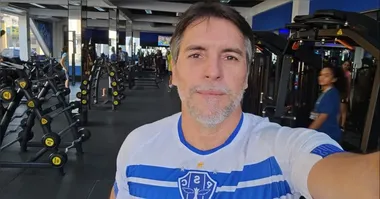 Neilson Carneiro, acusado de matar Sérgio Francisco do Paysandu, é condenado a 16 anos. Detalhes sobre o crime e a investigação.