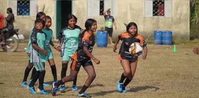 Descubra como as mulheres Xikrins estão transformando o futebol em celebração de cultura e união nas aldeias do Pará.