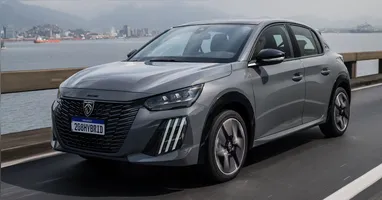 Modelos como Peugeot 208, BYD Dolphin, Renault Sandero, Hyundai Tucson e CAOA Chery Tiggo 7 Sport ajudaram a transformar a percepção dos consumidores sobre suas respectivas marcas no mercado brasileiro.