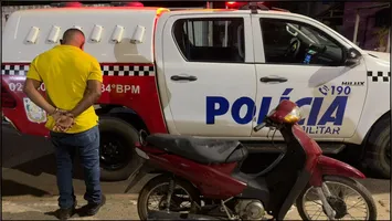 O condutor, identificado como Luzinaldo Austriaco, confessou no local que distribuía as drogas para usuários