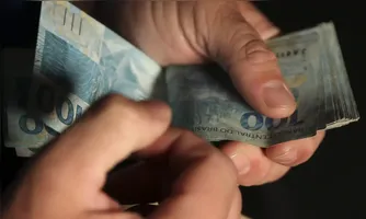 Trabalhadores do Pará recebem R$ 23,8 milhões em abono salarial. Confira quem tem direito e como consultar o benefício.