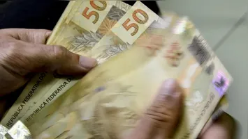 Descubra quando é o quinto dia útil de outubro e as regras de pagamento de salários de acordo com a CLT.