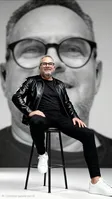 Ronie Silva já trabalhou com grandes nomes da música e ministra a oficina gratuita no Sesc Casa da Música.