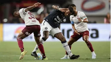 Remo busca vitória crucial contra Fluminense.