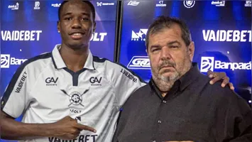 Andrés González, atacante colombiano de 20 anos, foi relacionado pelo Remo para enfrentar o Grêmio pelo Brasileirão.