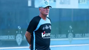 Mazola Júnior se despede do Paysandu com gratidão após não conseguir o acesso à Série B.