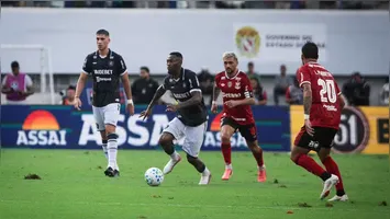 Tchamba se destaca na defesa do Remo