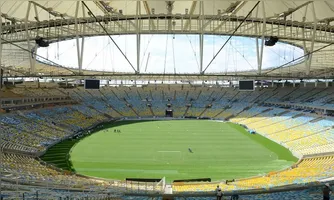 Fluminense e Remo se enfrentam no Maracanã.