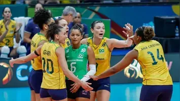Com o placar de 3 sets a 0, o Brasil se classifou para as Olimpíadas de Los Angeles.