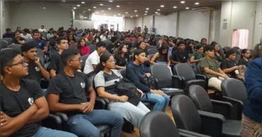 Estudantes de Belém terão uma oportunidade gratuita para reforçar a preparação para a redação do Enem.