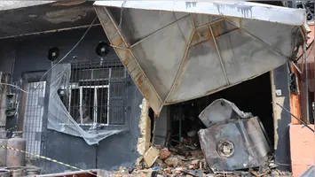 Explosão em restaurante de Belém deixa 20 pessoas feridas.