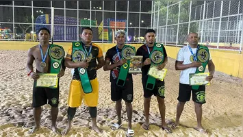 Cinco atletas paraenses conquistam cinturões no 2º Campeonato Brasileiro de Luta Marajoara, destacando o Pará no cenário nacional.