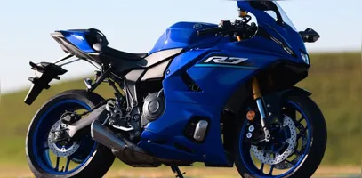 A Yamaha R7 é equipada com o motor bicilíndrico CP2 de 690 cm³, conhecido por equipar outros modelos da marca.