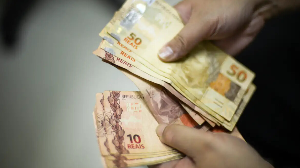 Descubra como recuperar R$ 5,8 bilhões em valores esquecidos. Aprenda o passo a passo e verifique seu saldo disponível.