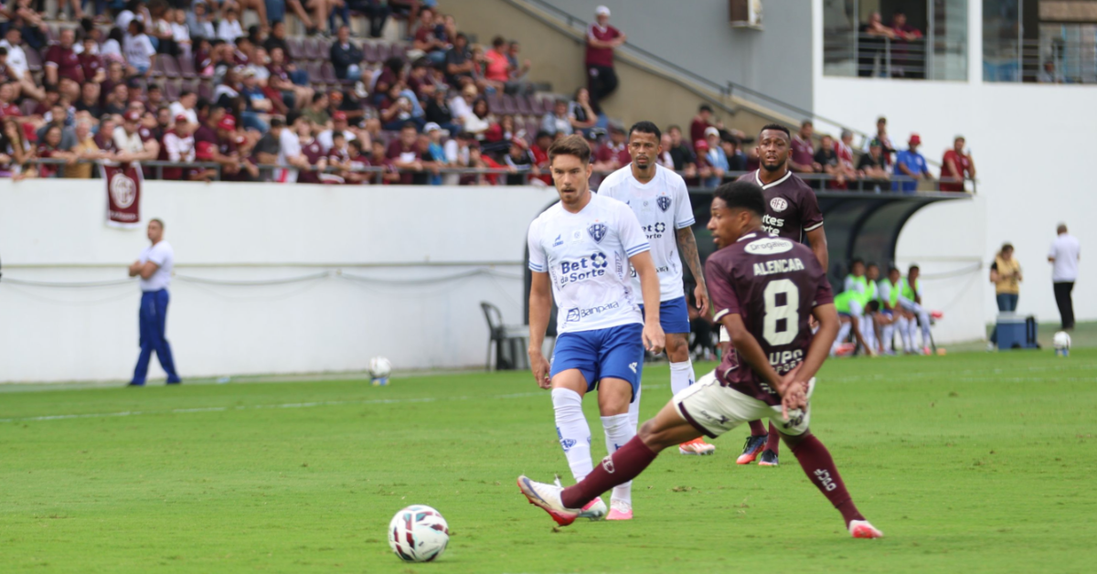Ferroviária venceu o Paysandu por 1 a 0, na Arena Fonte Luminosa, e deixou o Papão em situação complicada no quadrangular de acesso da Série C.