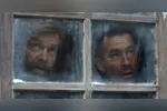 Ryan Reynolds e Kenneth Branagh formam uma dupla improvável em Mayday, comédia de ação e espionagem que estreia na Apple TV.