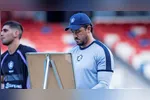 Carpini começa a ficar pressionado e vê o Remo descer ladeira abaixo