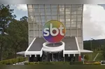 O caso entre Vini Biólogo e o SBT não é isolado no cenário das disputas entre emissoras e criadores de conteúdo.