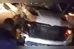 A caminhonete ficou destruída e o prefeito gravemente ferido no acidente