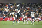 Leão não resistiu à pressão
